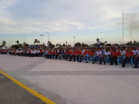 Cienfuegueros en el acto nacional por el 26 de julio. Foto: Cubadebate.
