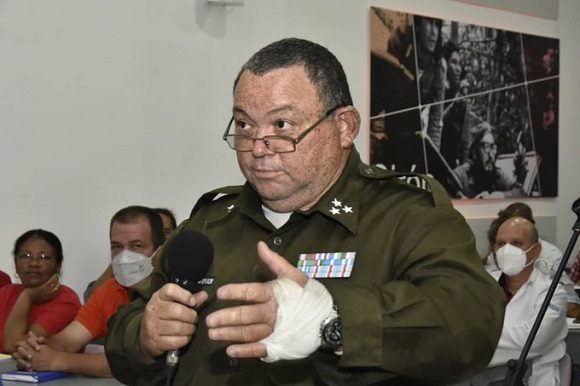 Segundo Jefe del Cuerpo de Bomberos Coronel Daniel Chávez. 580x386 1