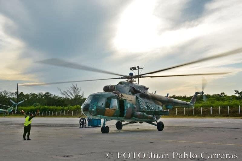Regresan a casa tripulaciones de helicópteros que enfrentaron incendio en Matanzas. Foto: Juan Pablo Carreras/ ACN