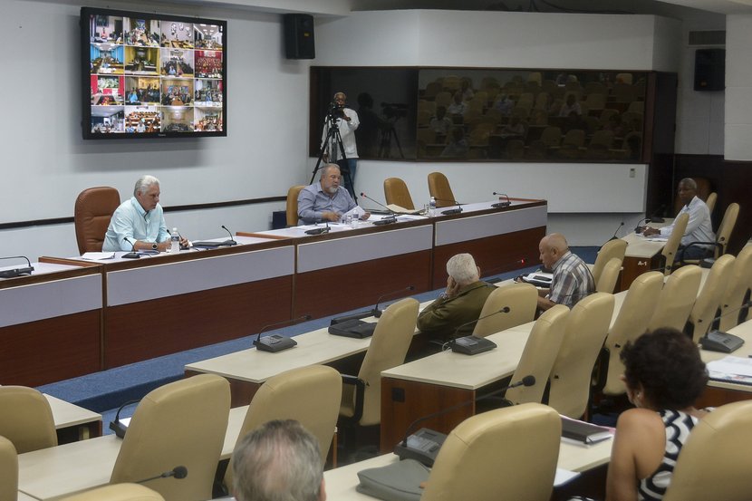 Cuba en condiciones para referendo legislativo, afirmó Díaz-Canel