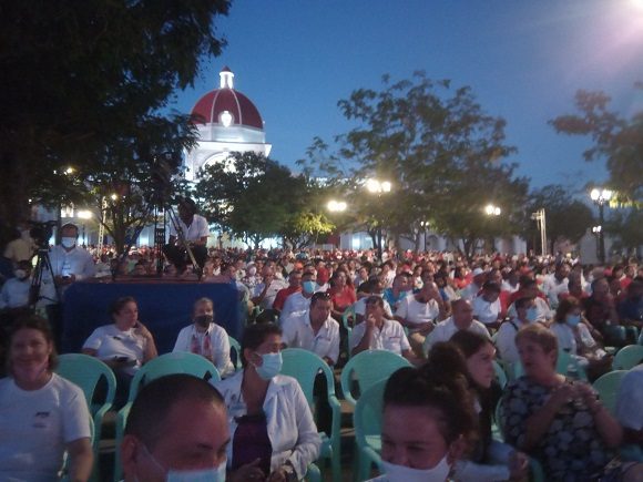 Acto político cultural por el aniversario 65 del Levantamiento Popular del 5 de septiembre.