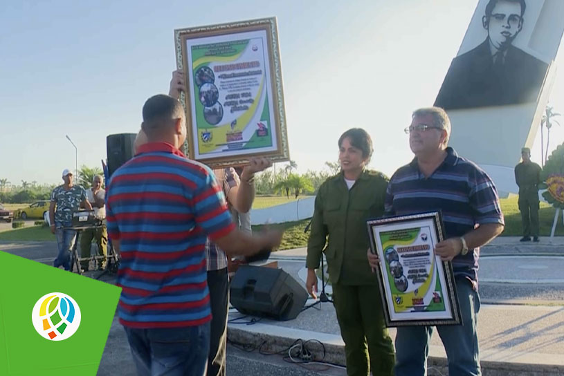 Reconocen en Pinar del Río labor de brigadas de otras provincias que participaron en la recuperación