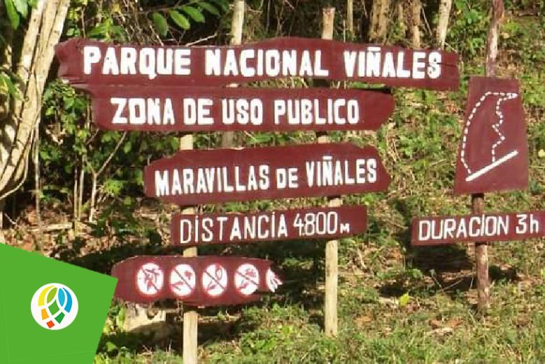 Sendero Maravillas de Viñales, en el centro del corazón del Parque Nacional.