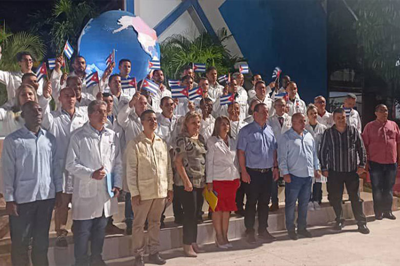 Envía Cuba brigada médica del Contingente Henry Reeve a Türkiye
