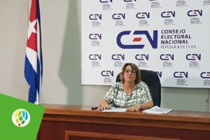 Alina Balseiro, presidenta del CEN informa sobre los resultados preliminares de las elecciones nacionales.