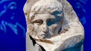 Vaticano y Grecia firman acuerdo para retorno de piezas del Partenón