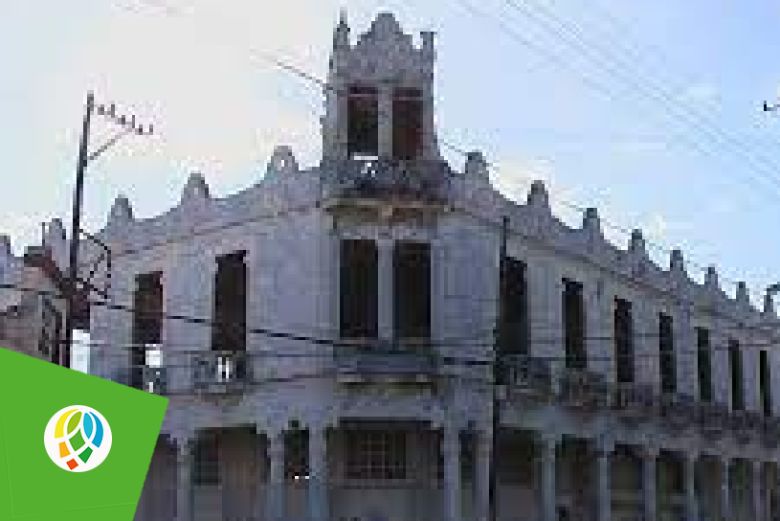 Hotel Comercio, emblemático exponente del Art Nouveau en Cuba.