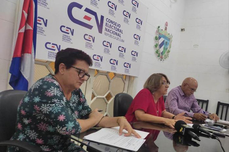 Gobernadores y vicegobernadores provinciales fueron elegidos con más del 90 % de los votos válidos emitidos (+ Video)