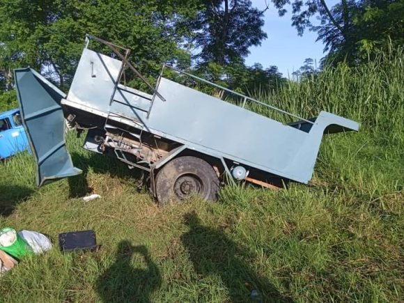 Accidente de tránsito en La Juanita, Bayamo, deja dos muertos y varios heridos