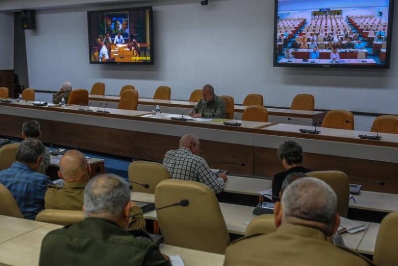 Que el 2024 sea un año de más exigencia en el cumplimiento de lo que está establecido, fue una idea defendida en la más reciente reunión de gobernadores del país, presidida por el miembro del Buró Político y primer ministro, Manuel Marrero Cruz, quien reiteró que ante las limitaciones de recursos, urge más planificación