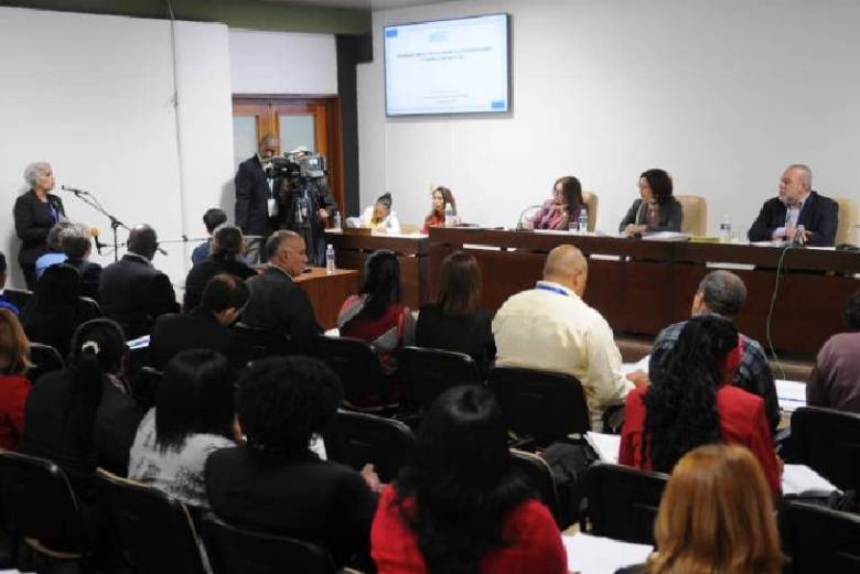 Comisión de Atención a los Servicios de la Asamblea Nacional del Poder Popular